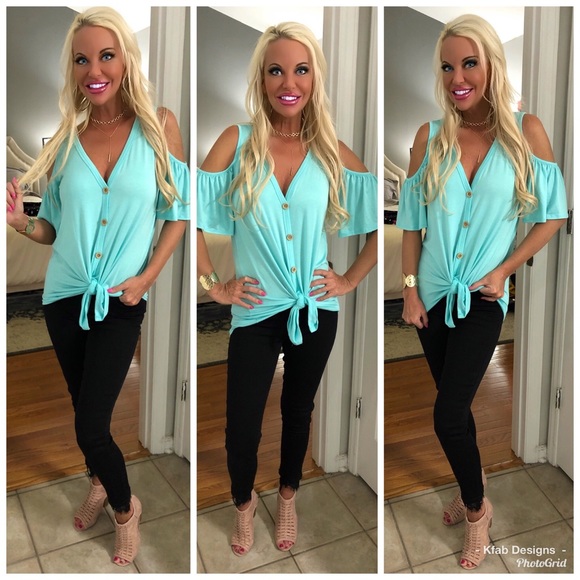 Tops - 🥰LAST 1! Cold Shoulder Mint Button Down Top!